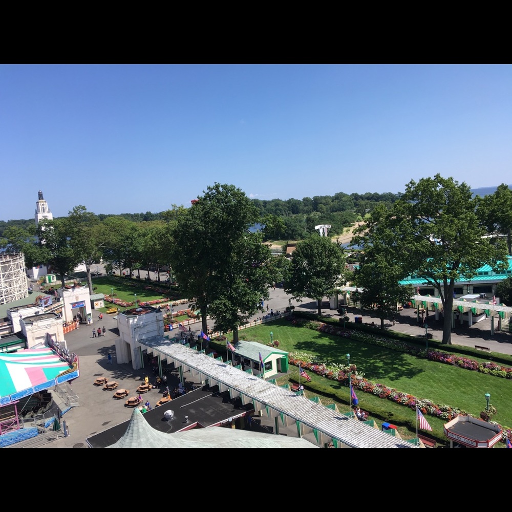 Meet your Posher, Edia